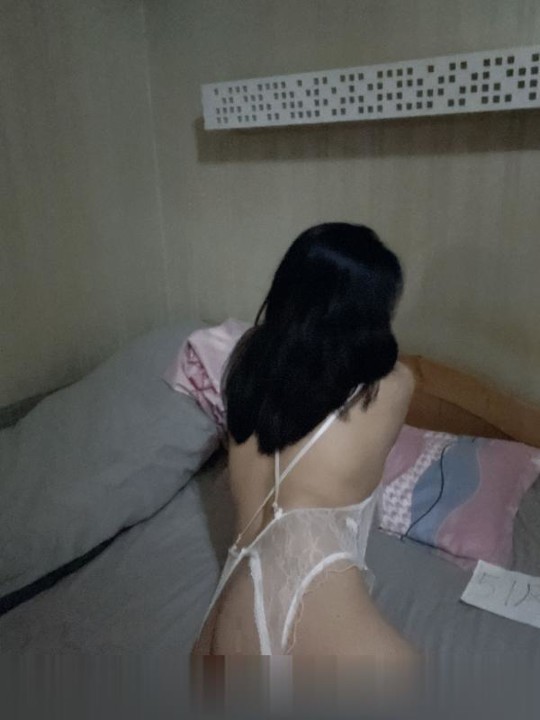 阳光锦城身材好妹妹-2.jpg